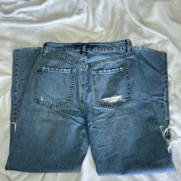 Garage Ripped Mom Jeans - Picture 2 of 3